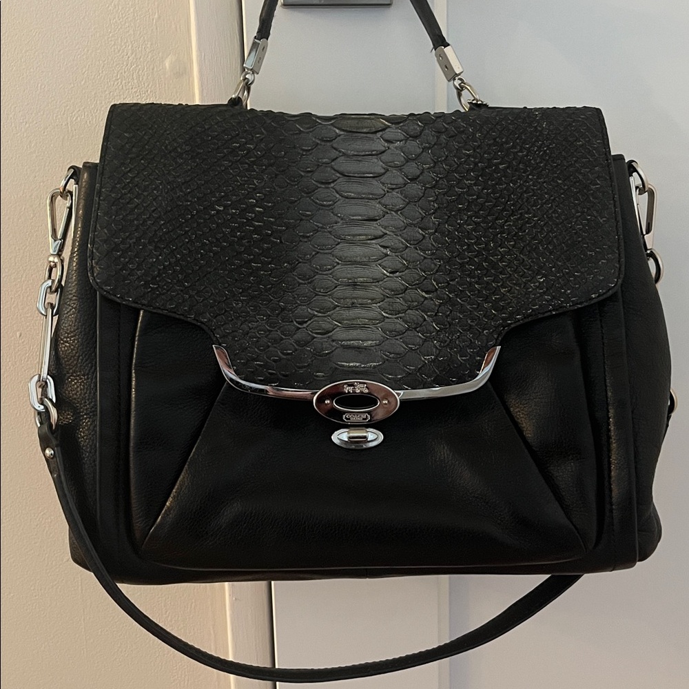 Coach vintage Sadie Black Leather Handbag with shimmering lizard Print Flap